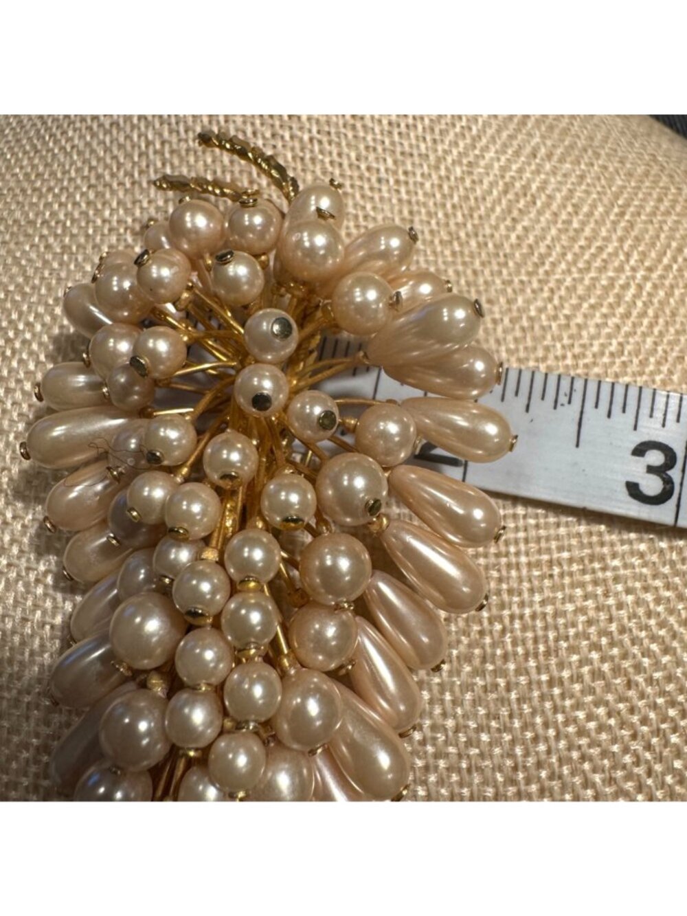 Vintage Pearl Cluster Leaf Brooch 4” Creamy Faux Pearl Large Pin Gold Tone - Picture 9 of 11